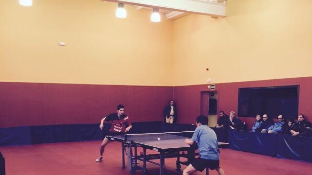 Uno de los partidos que el DKV Borges disputó ayer en San Sebastián de los Reyes.