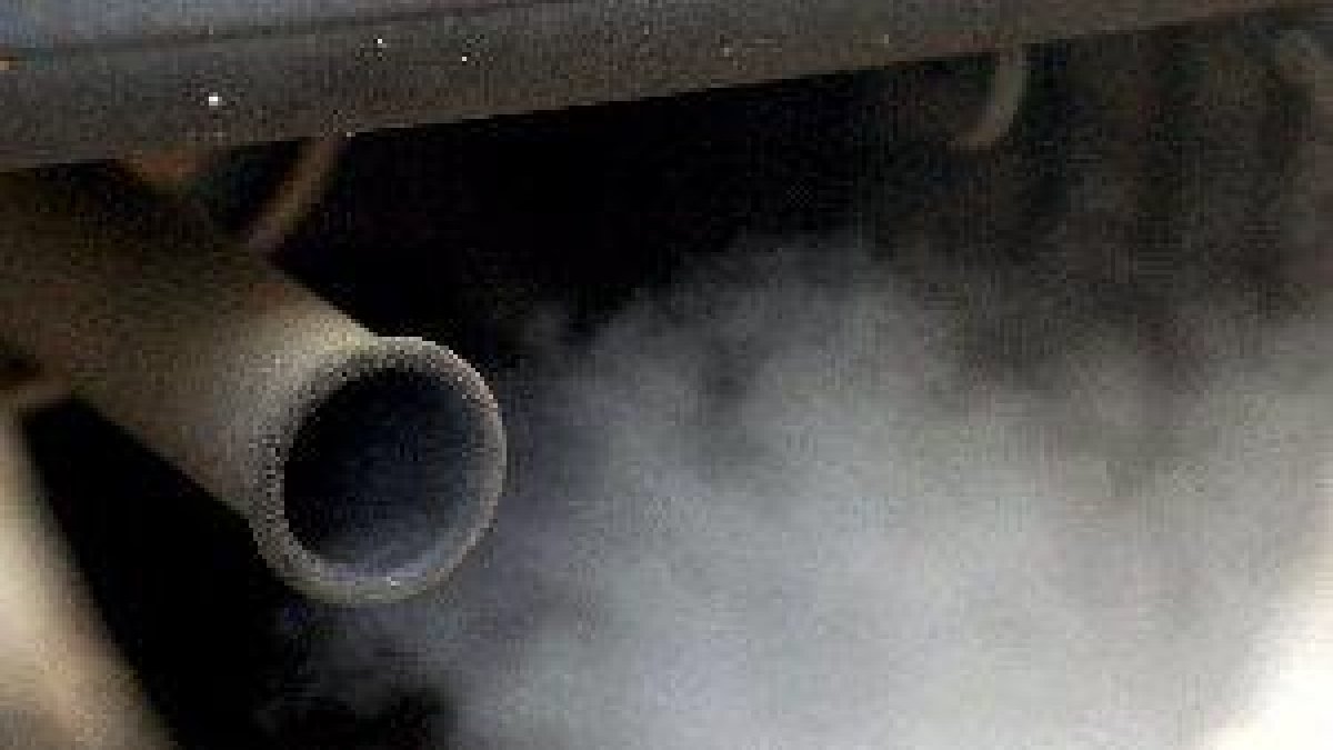 Els preus dels carburants cauen lleugerament l’última setmana