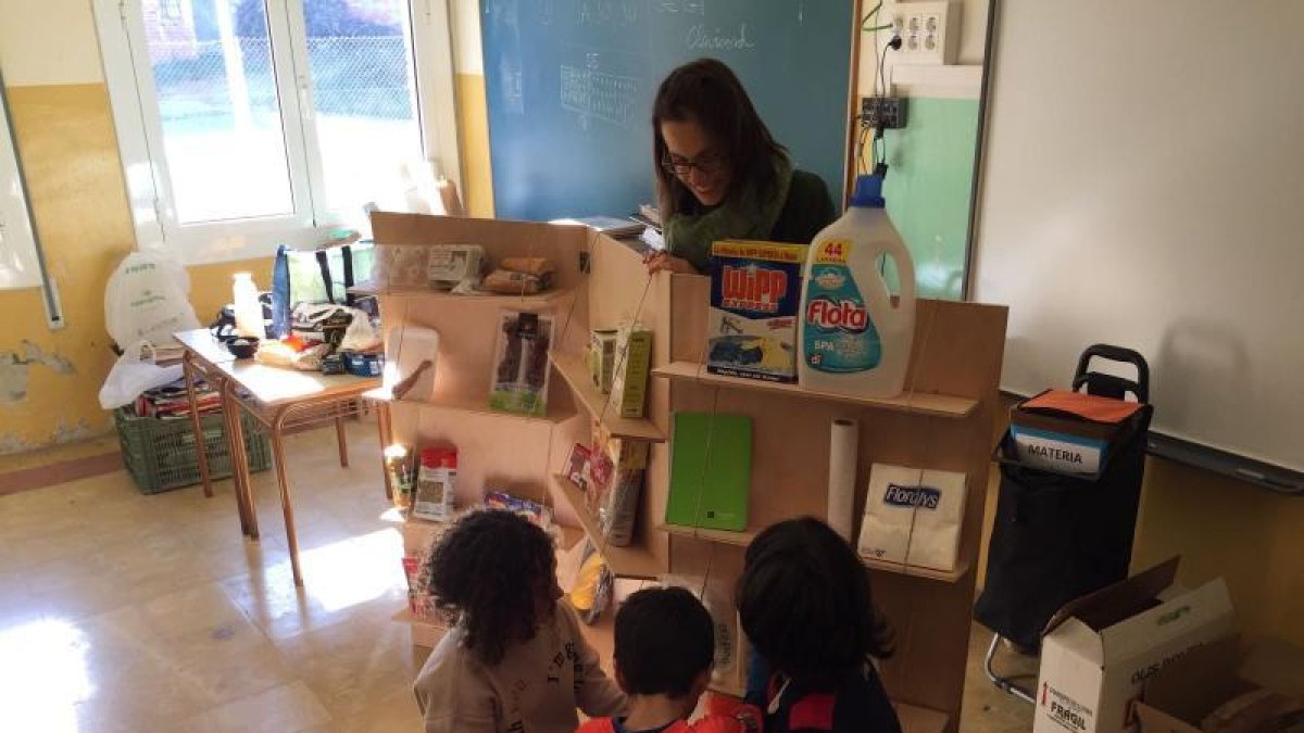 Campanya de sensibilització escolar sobre la recollida selectiva.