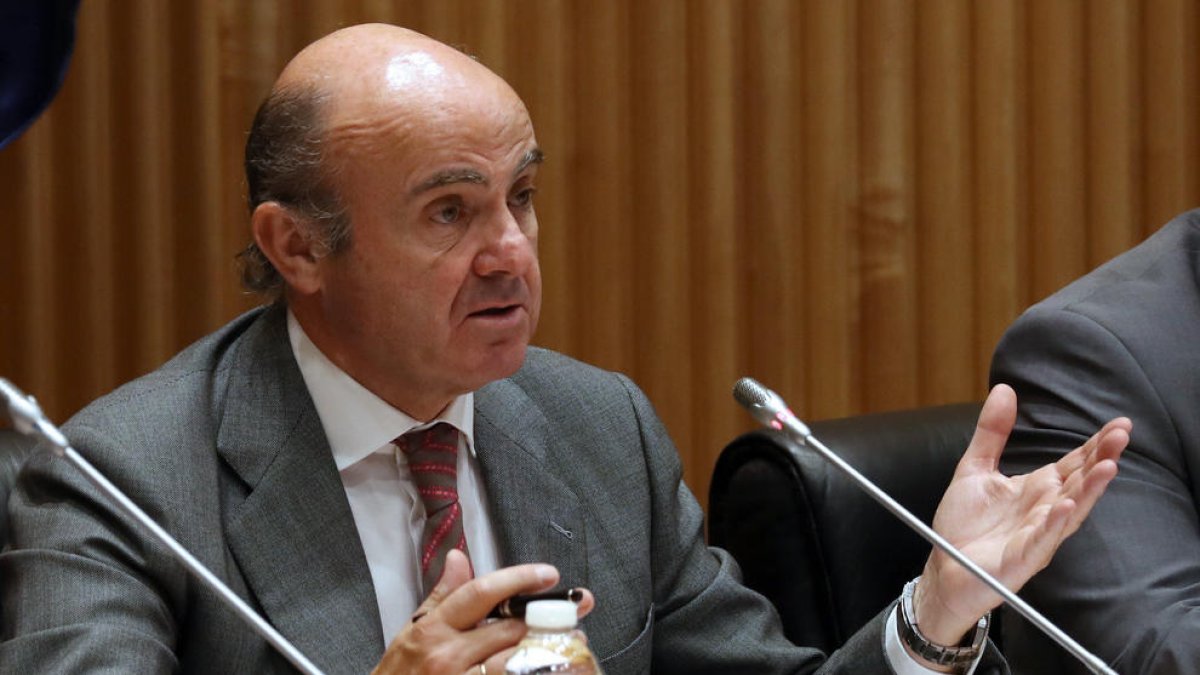 El Govern eleva el creixement del 2017 al 3% i abaixa l'atur al 17,4%