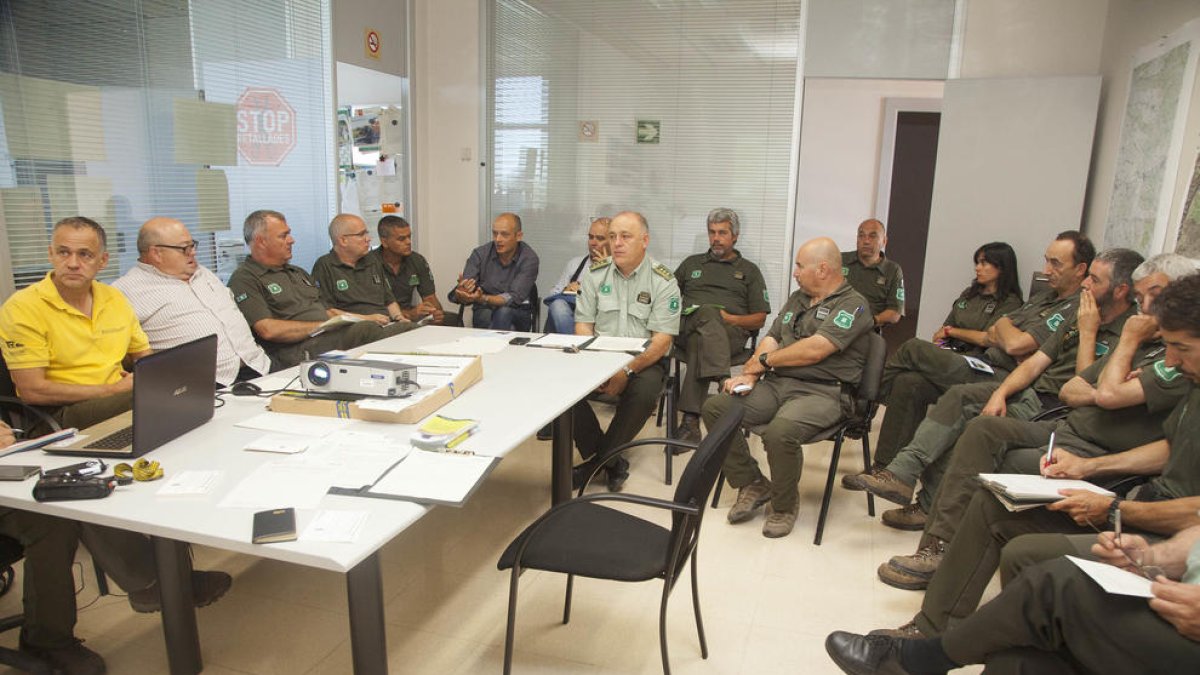 Reunió ahir dels Agents Rurals davant la campanya de la sega.