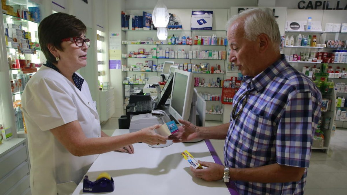 Esta farmacia de Juneda es una de las participantes en el programa.