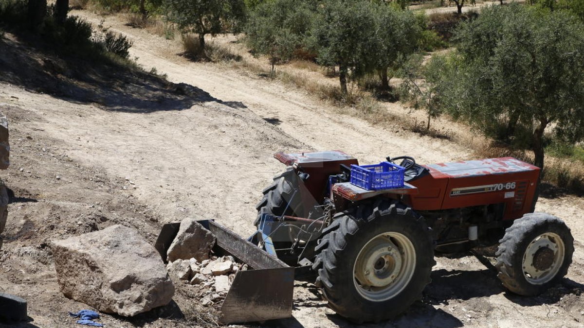 Mor un veí de Llardecans al quedar atrapat davall d'una gran roca