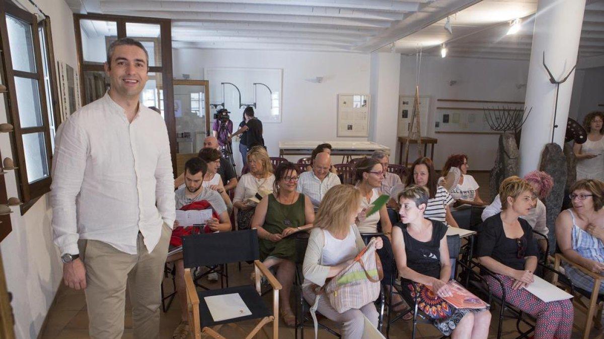 La presentación tuvo lugar en el Espai Lo Pardal y contó con la presencia del alcalde, Bernat Solé.