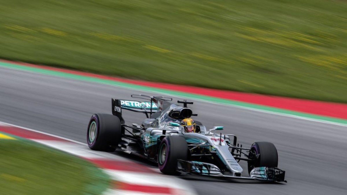 Hamilton, penalitzat amb cinc llocs després de ser el més ràpid a Àustria