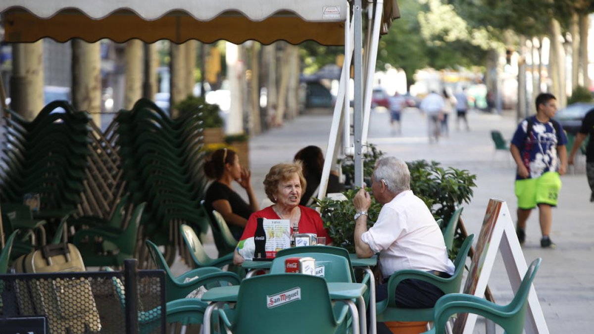 La terrassa d’un establiment d’hostaleria de Lleida.