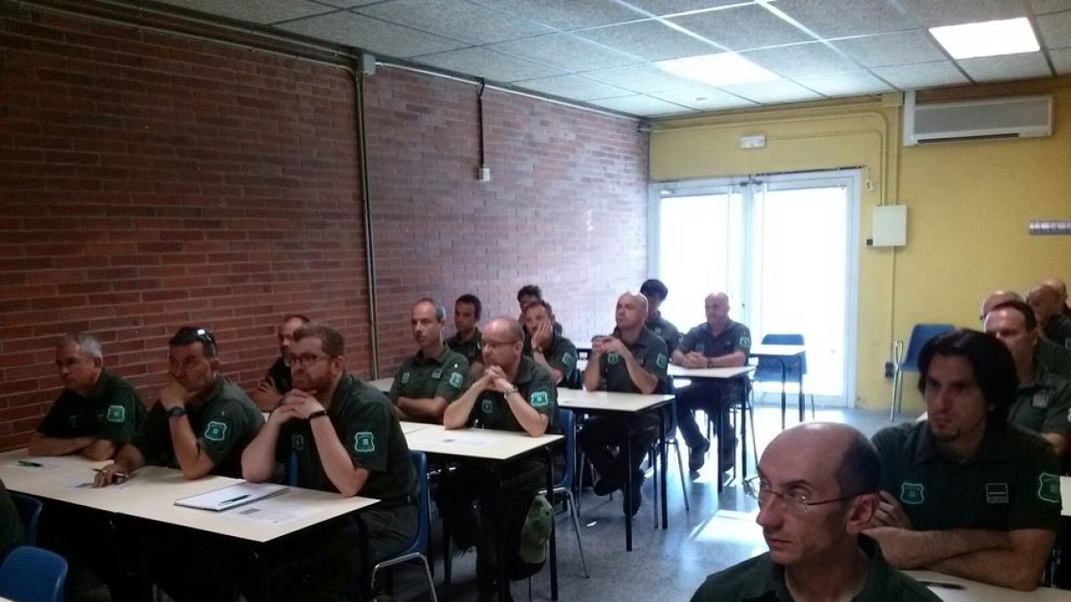 Agentes rurales ayer en el curso de seguridad y autoprotección.