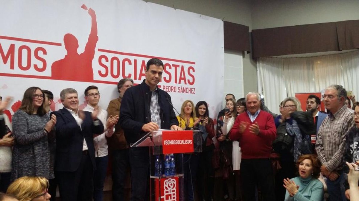 Sánchez durante el acto celebrado anoche en Calasparra.