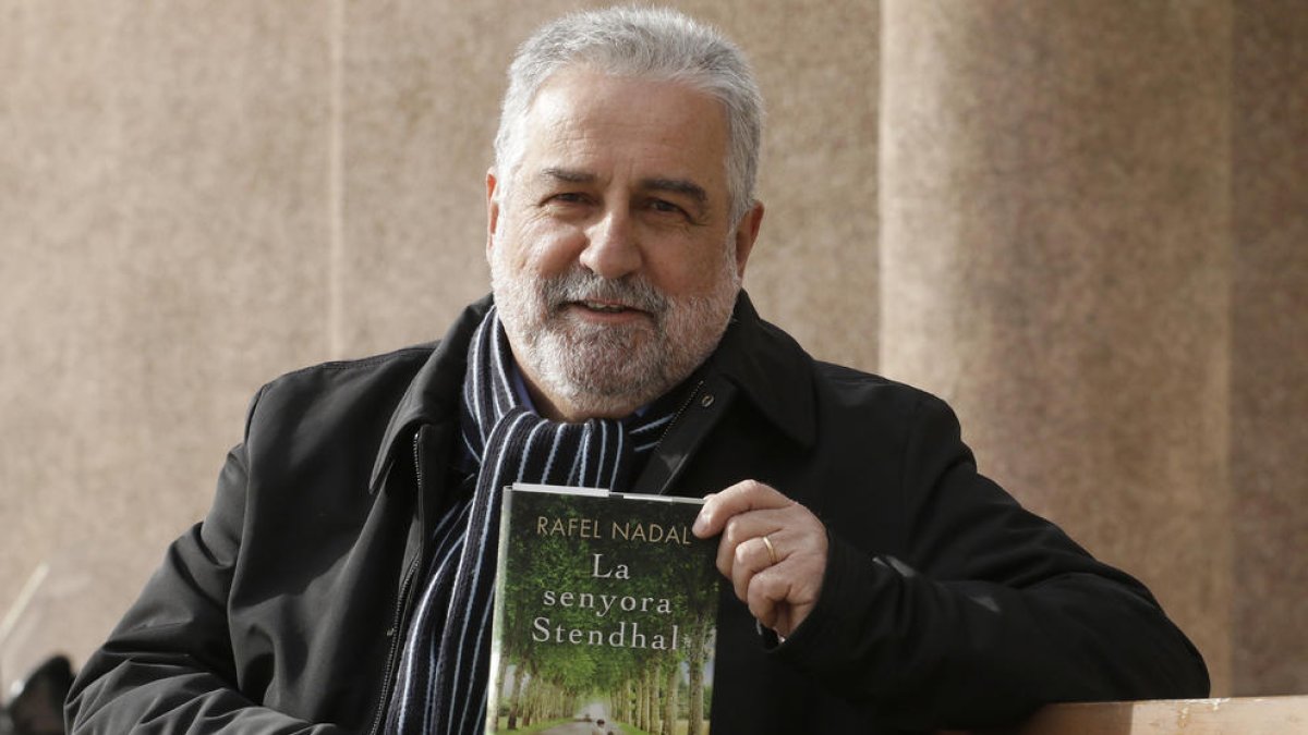 Rafel Nadal, ayer en Lleida con su nuevo libro, ‘La senyora Stendhal’.