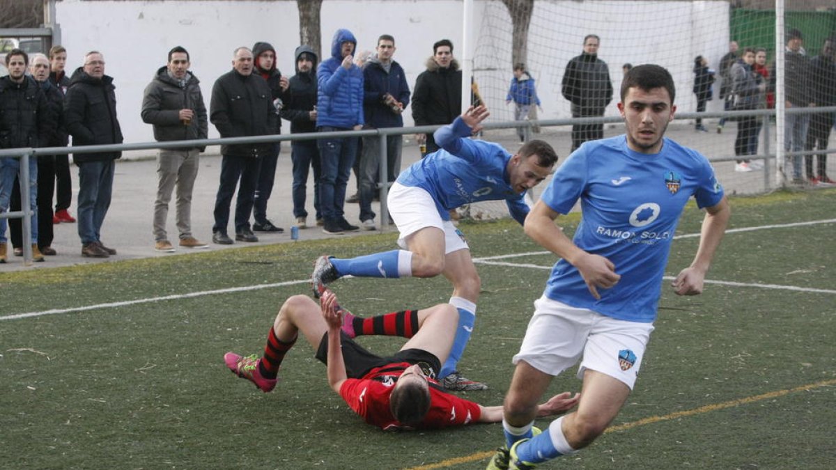 El partit va ser, com correspon a un derbi, molt disputat i intens.