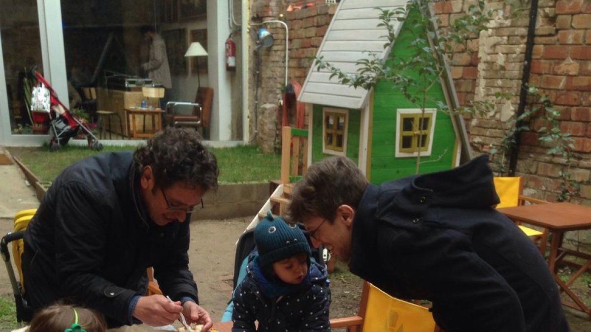 La zona reservada para los más pequeños en el patio de Grans Records, en Lleida.