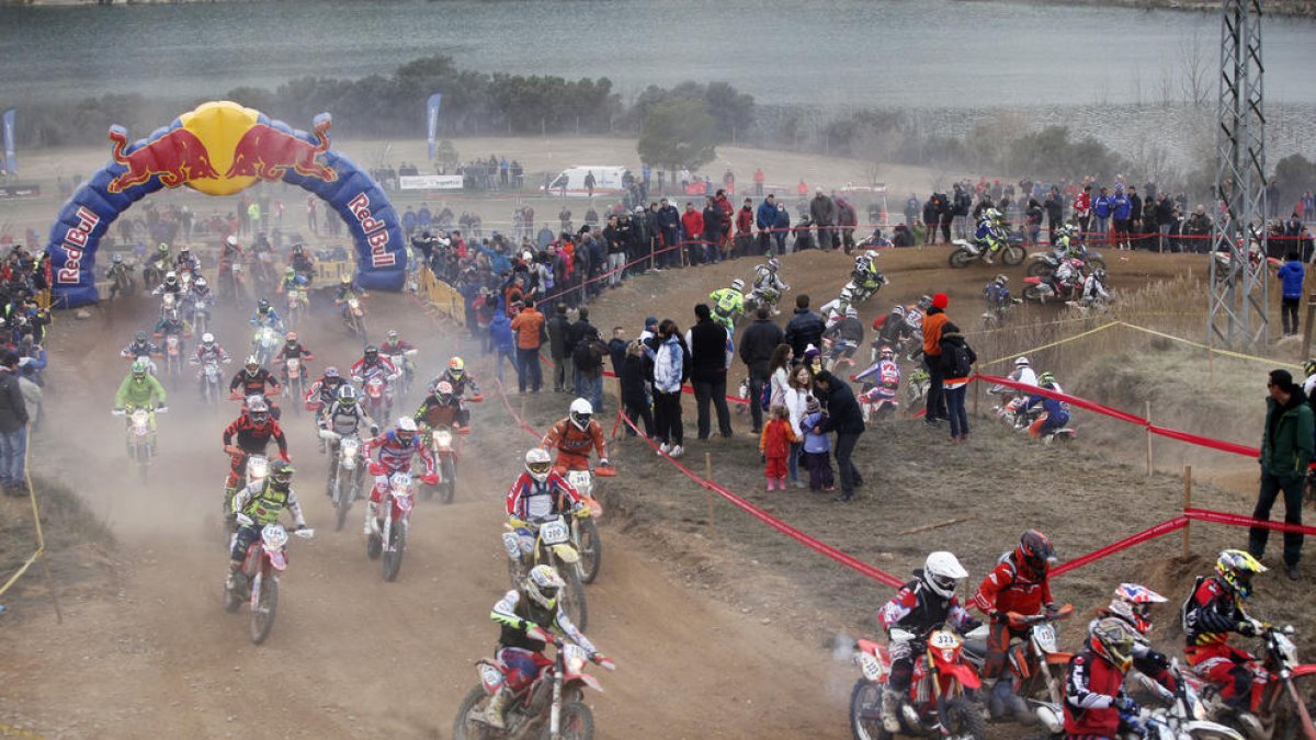 Uns 8.000 espectadors es van donar cita al traçat.