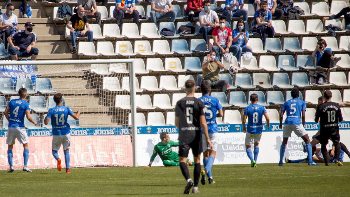 El públic torna al Camp d'Esports un any després