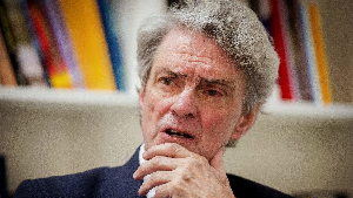 Les elèctriques xifren en 8 o 9 euros la pujada del rebut de la llum al gener