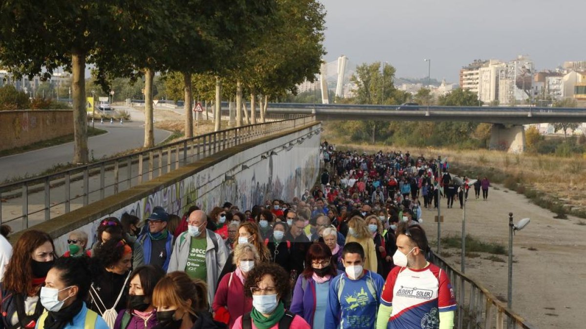 Una caminata contra el cáncer en Lleida