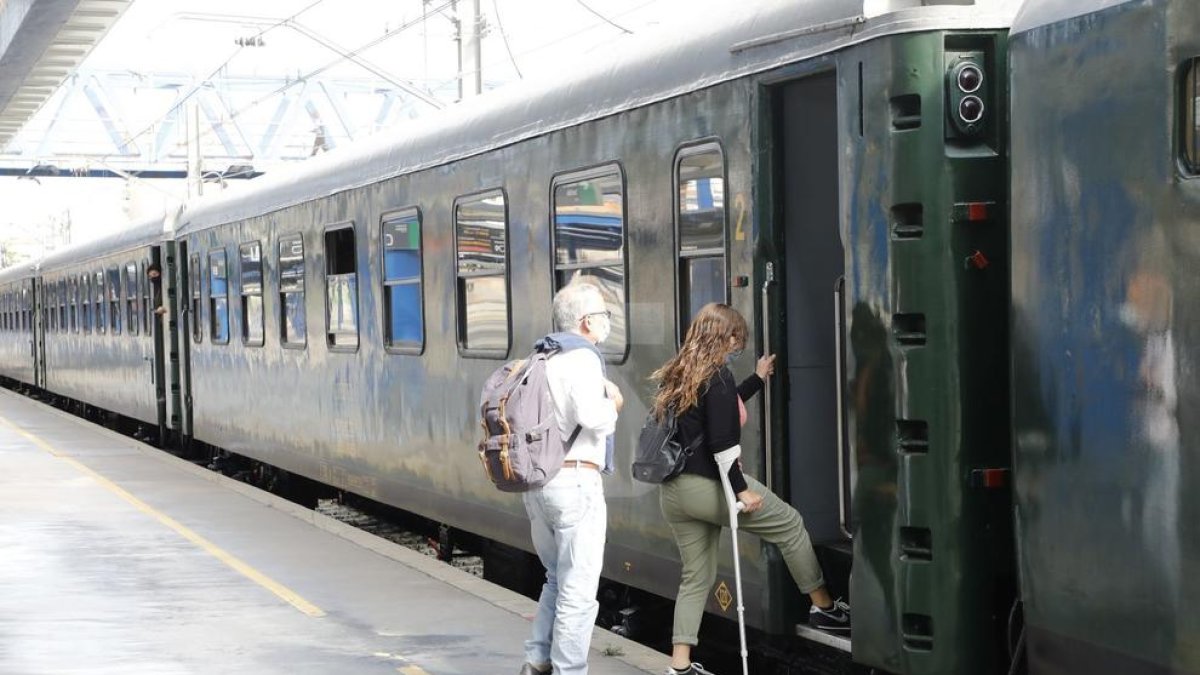 Primer viatge de la temporada del Tren dels Llacs