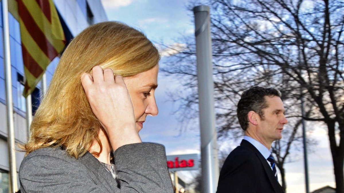 Si la infanta se traslada a Lisboa y Urdangarin ingresa en Badajoz, las visitas serían más fáciles.
