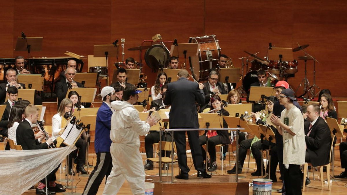 Concert ‘teatral’ de la Banda Municipal de Lleida, a l’Auditori.