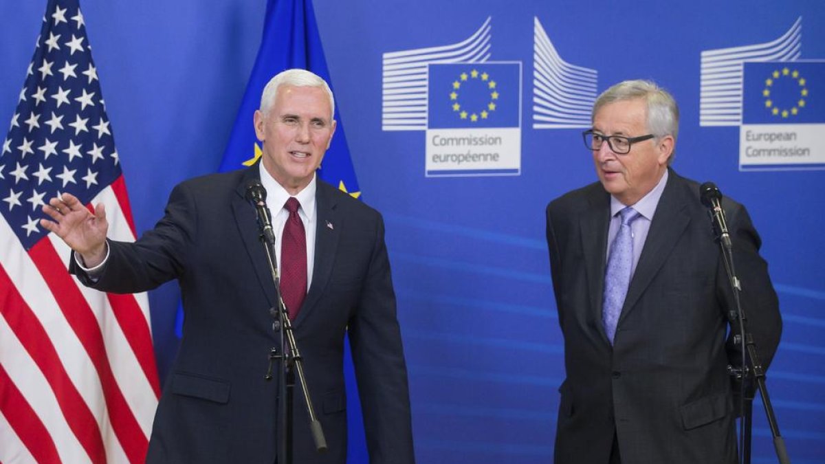 Pence se reunió ayer con el presidente de la Comisión Europea, Jean-Claude Juncker.