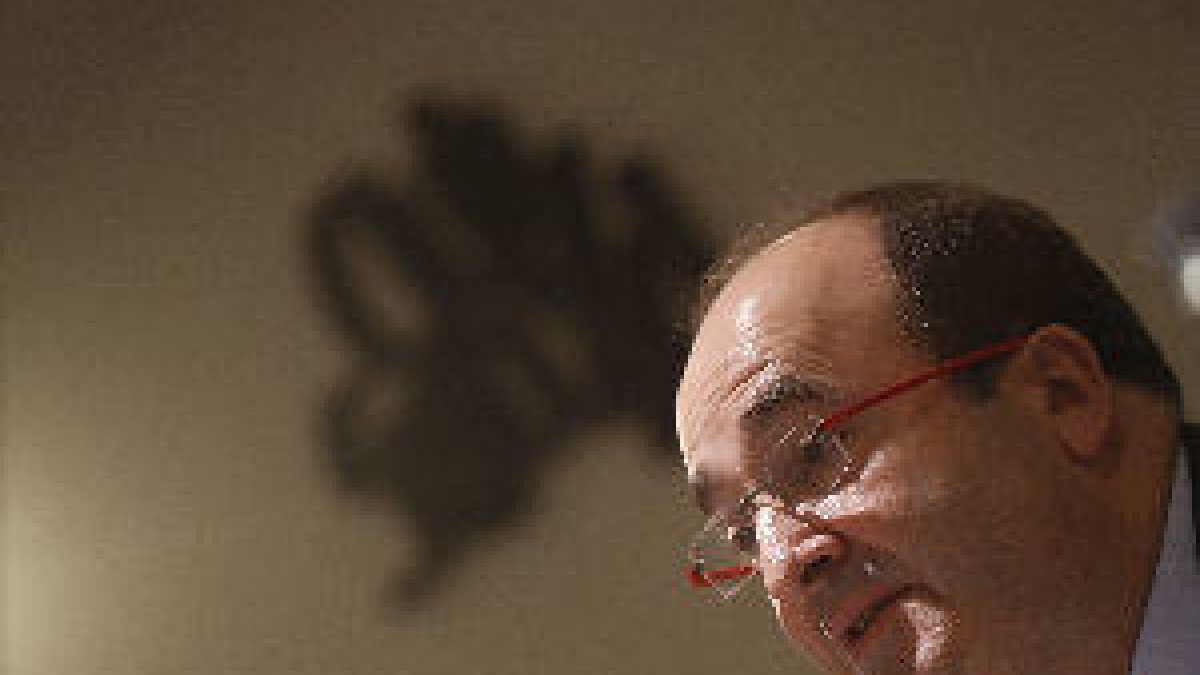 Iceta assegura que hi ha contactes al màxim nivell entre Govern i Generalitat