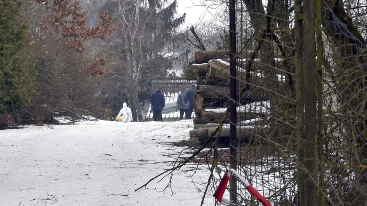 Investigadors al lloc del succés a la ciutat d’Arnstein.