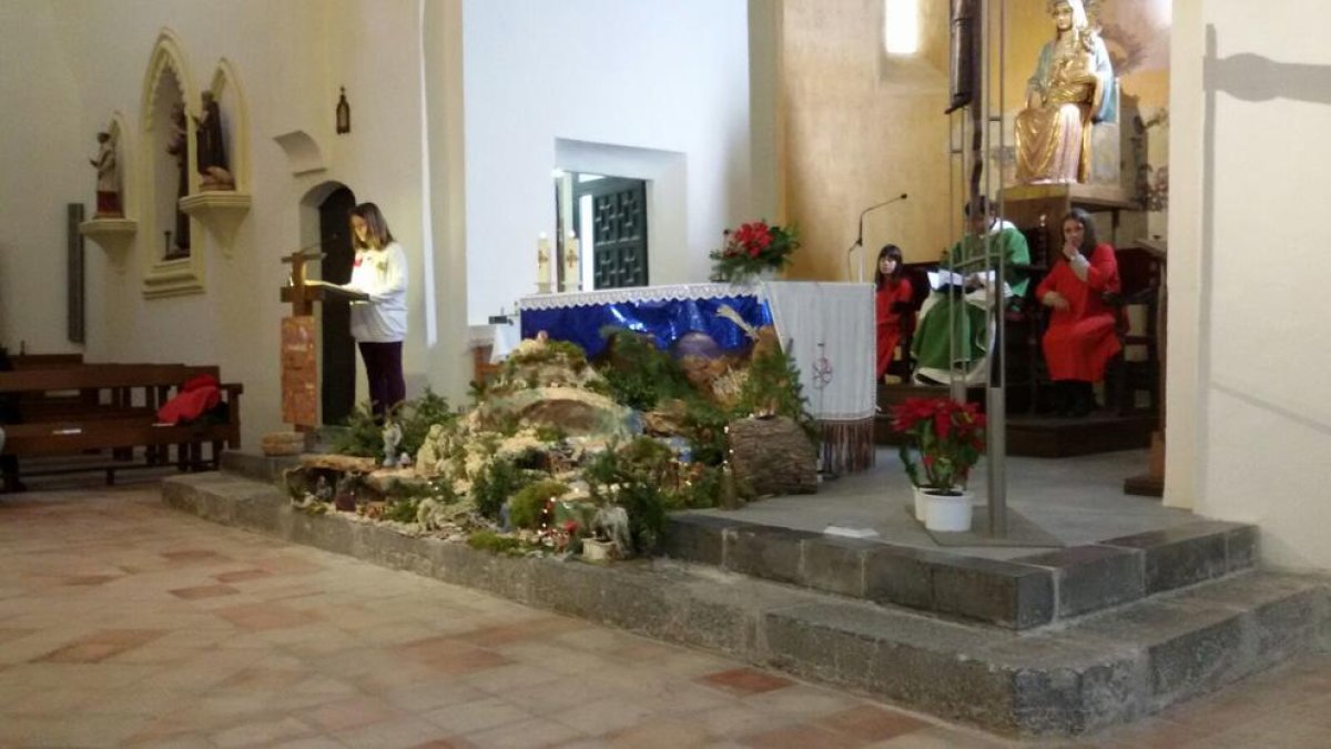 Una de las reuniones fue en el interior de la Colegiata.