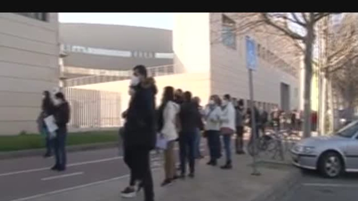 Unes 300 persones s'examinen per aconseguir plaça a la Diputació de Lleida en les primeres grans oposicions en 10 anys