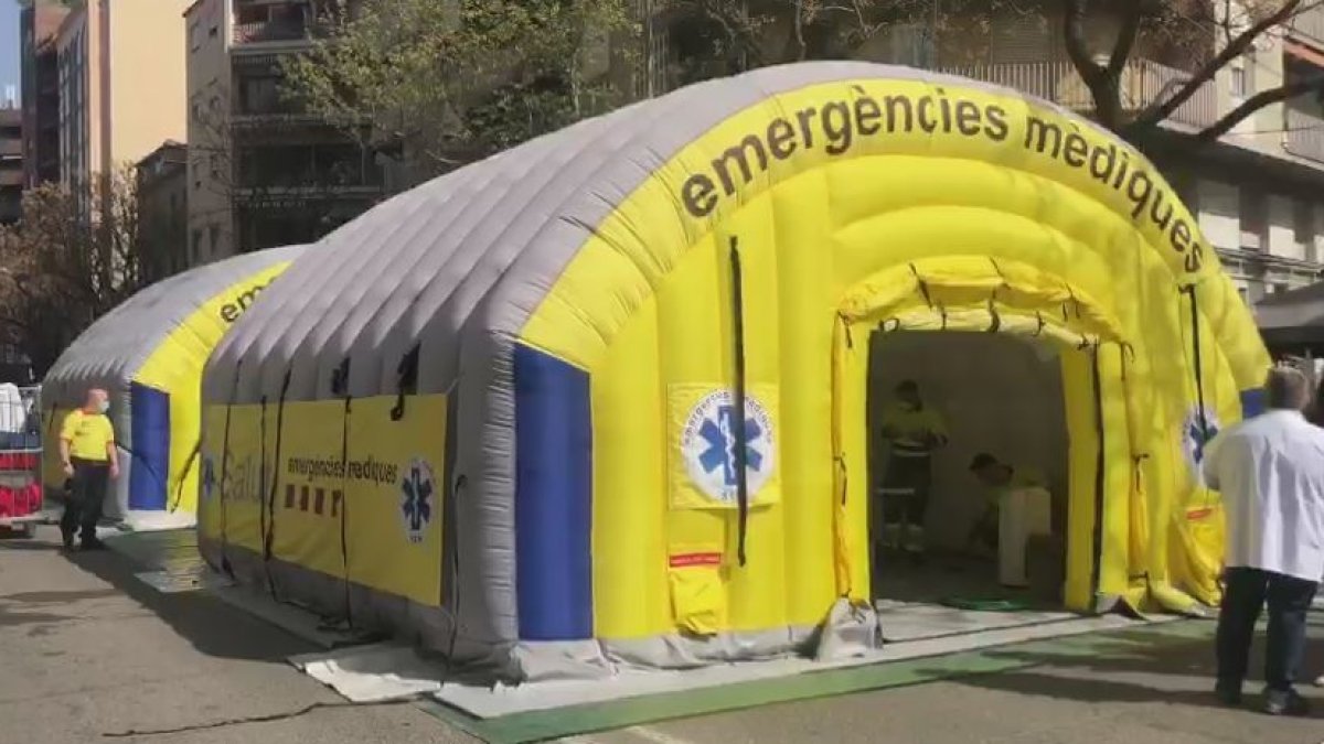 Instal·len la carpa per a les PCR massives a Lleida ciutat