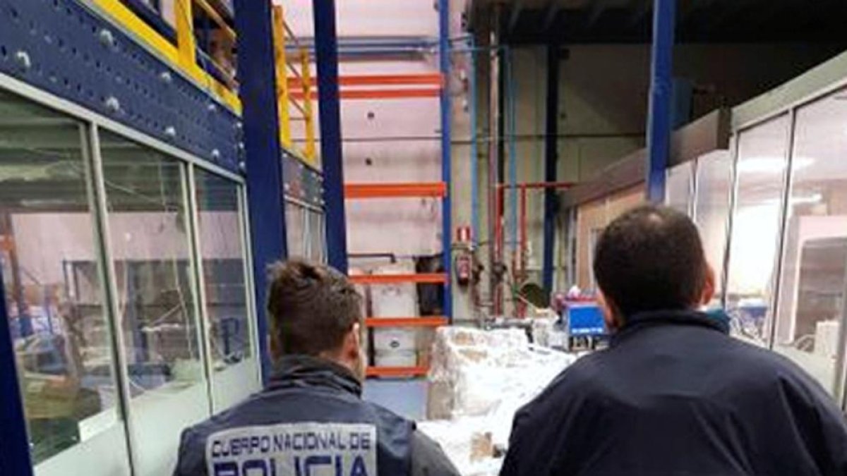 Sis detinguts per piratejar canals i difondre els seus continguts a Web TV