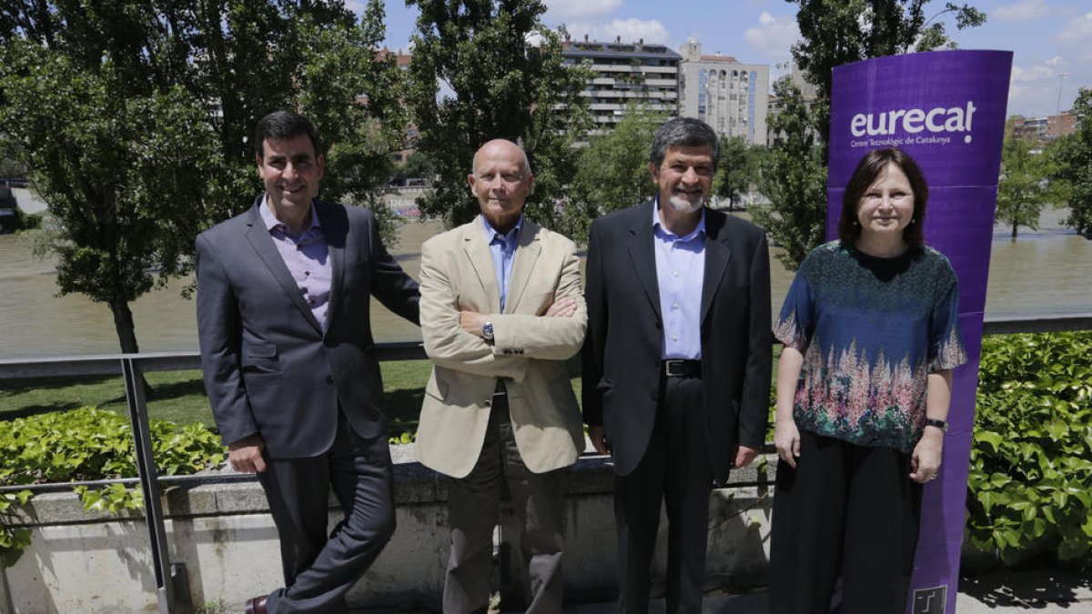 Membres del centre tecnològic Eurecat, ahir a Lleida.