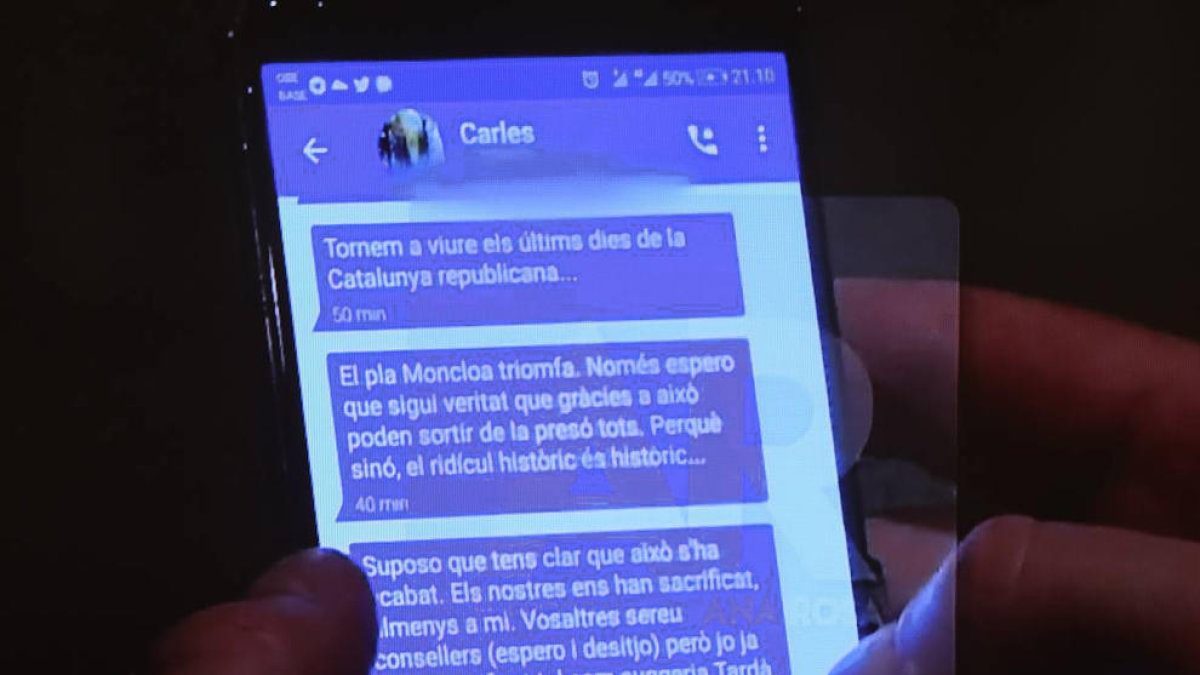 App recomendada por Snowden  -  La aplicación usada por Puigdemont y Comín se llama Signal Private Messenger y entre sus usuarios figura el exanalista de la CIA Edward Snowden, por ser la mejor opción para salvaguardar la privacidad.