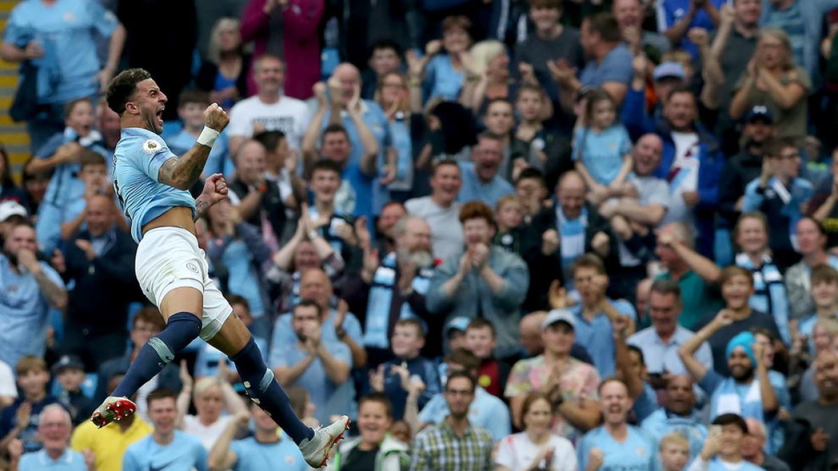 Kyle Walker, del Manchester City, celebrando su gol.