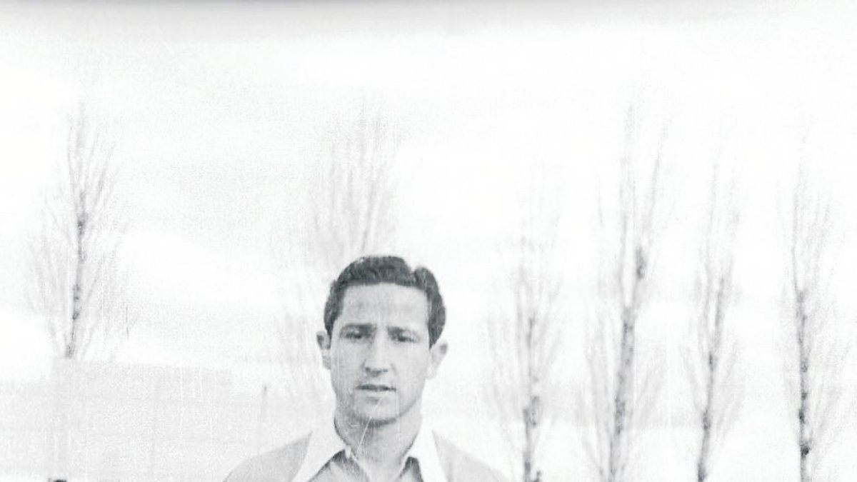 Remacha amb la samarreta del Lleida la temporada 1948-49.