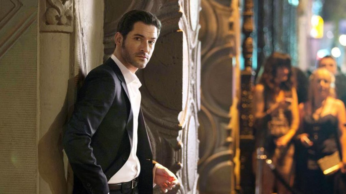 Lucifer en el seu ambient terrenal.