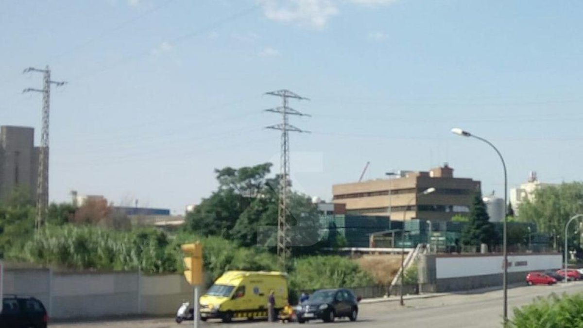 Ferit greu un motorista en un accident al polígon El Segre