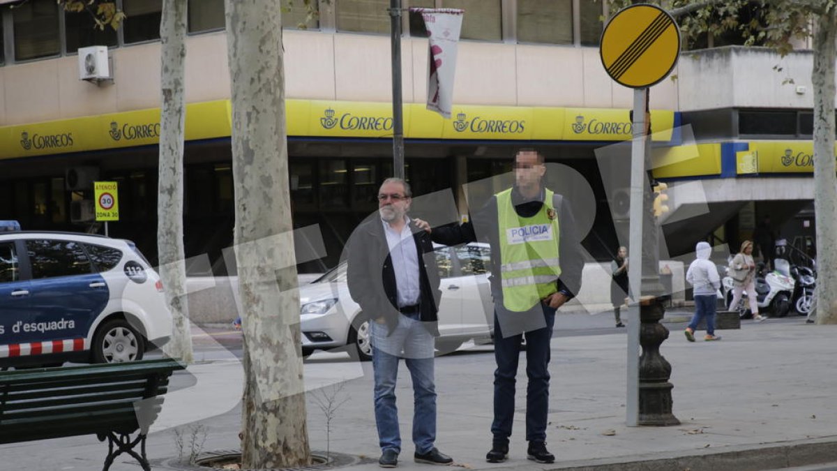 Detenidos Joan Reñé y otras 25 personas en una operación contra la