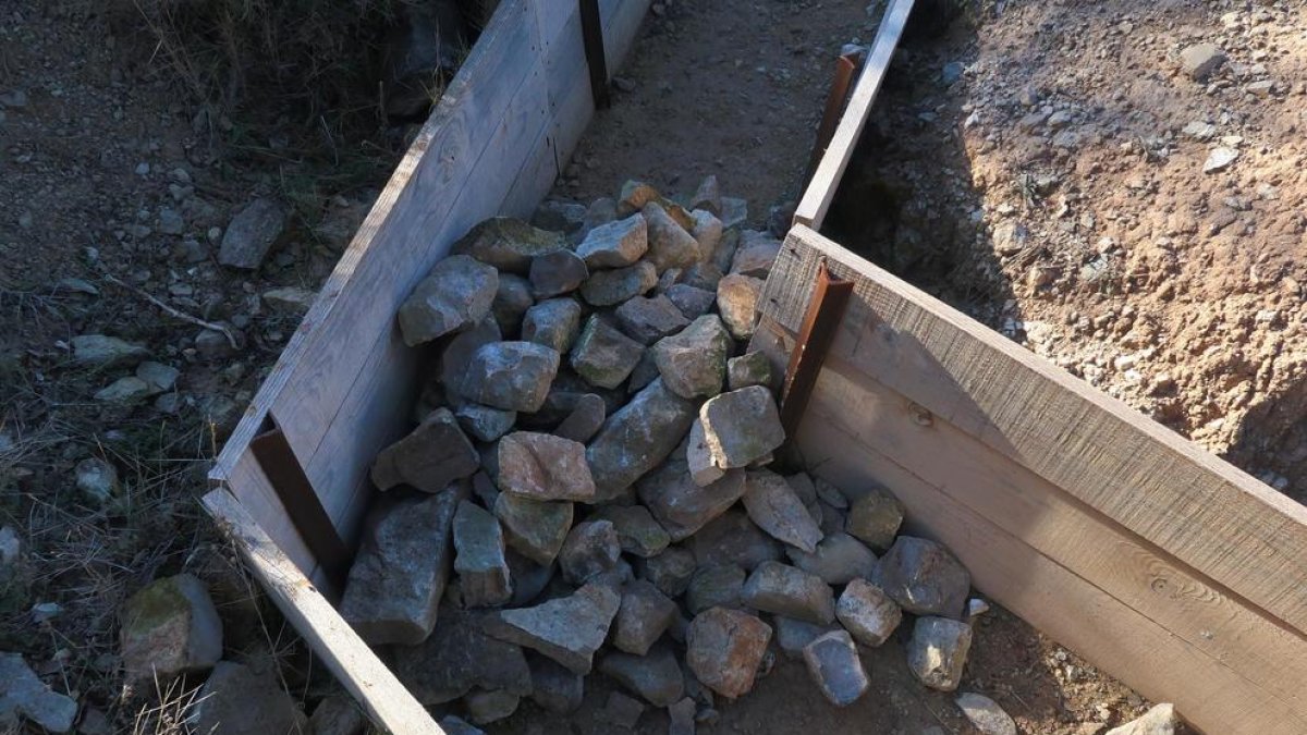 Imatge dels desperfectes a les trinxeres de Montgai.