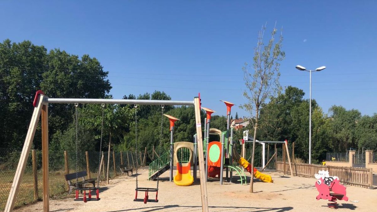 El parque infantil del Camp del Molí, en Solsona.