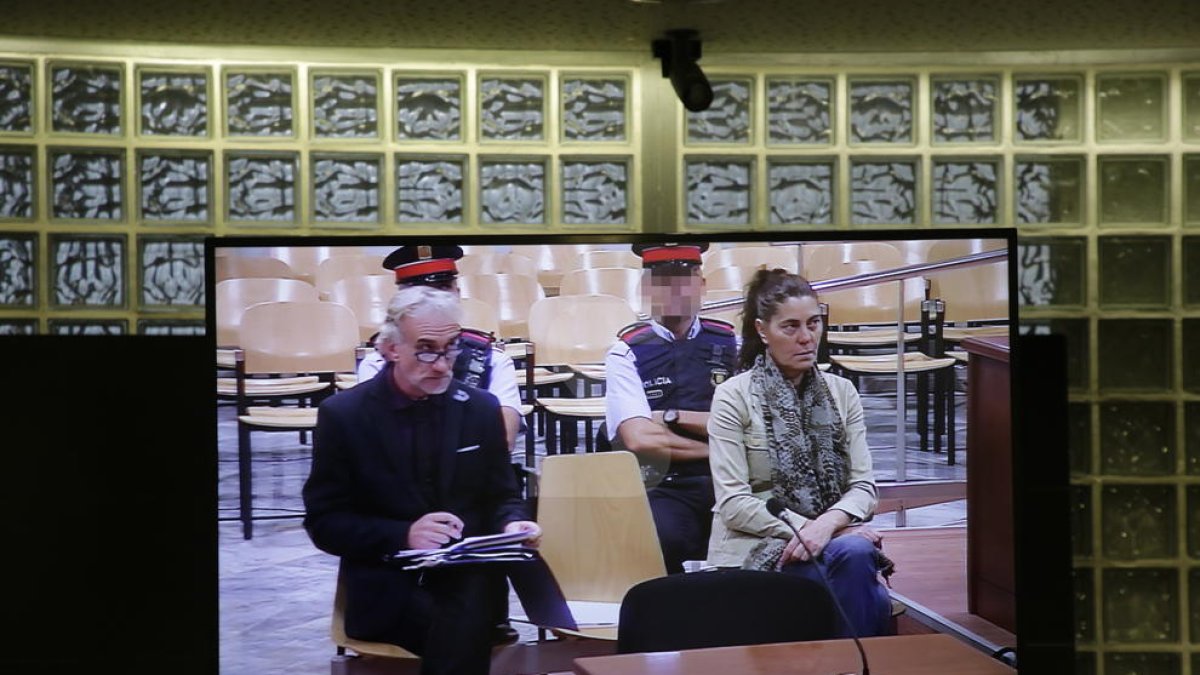 La Fiscalia manté la petició de sis anys de presó per als pares de la Nadia
