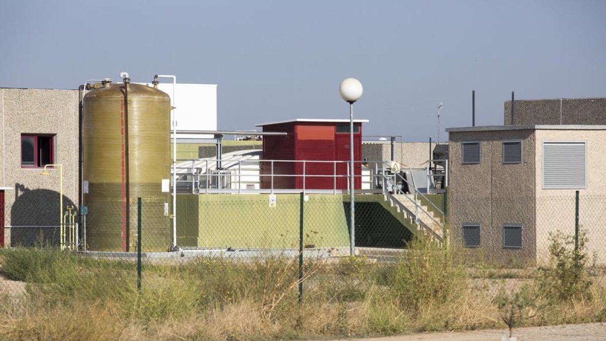 La potabilizadora de Ratera, que está conectada con el canal.