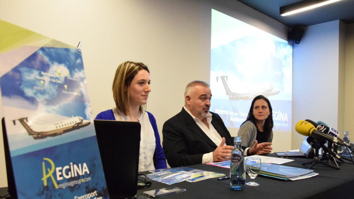 Imagen de archivo de la presentación de los vuelos de La Seu.