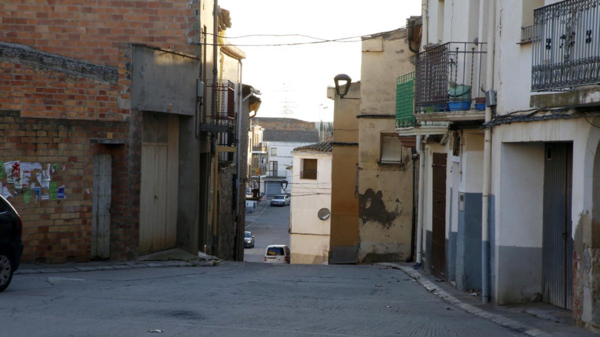 Montoliu repavimenta todo el centro histórico