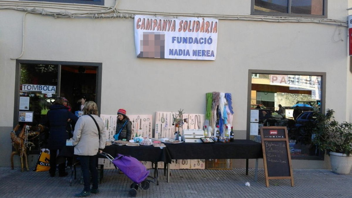 Campanya solidària a favor de la Nadia organitzada a Organyà el novembre del 2015.