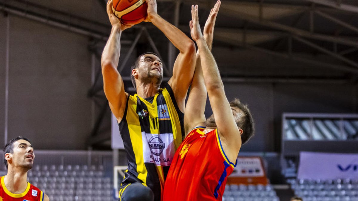 El Ilerdauto Nissan Pardinyes tubo que sufrir para seguir invicto.