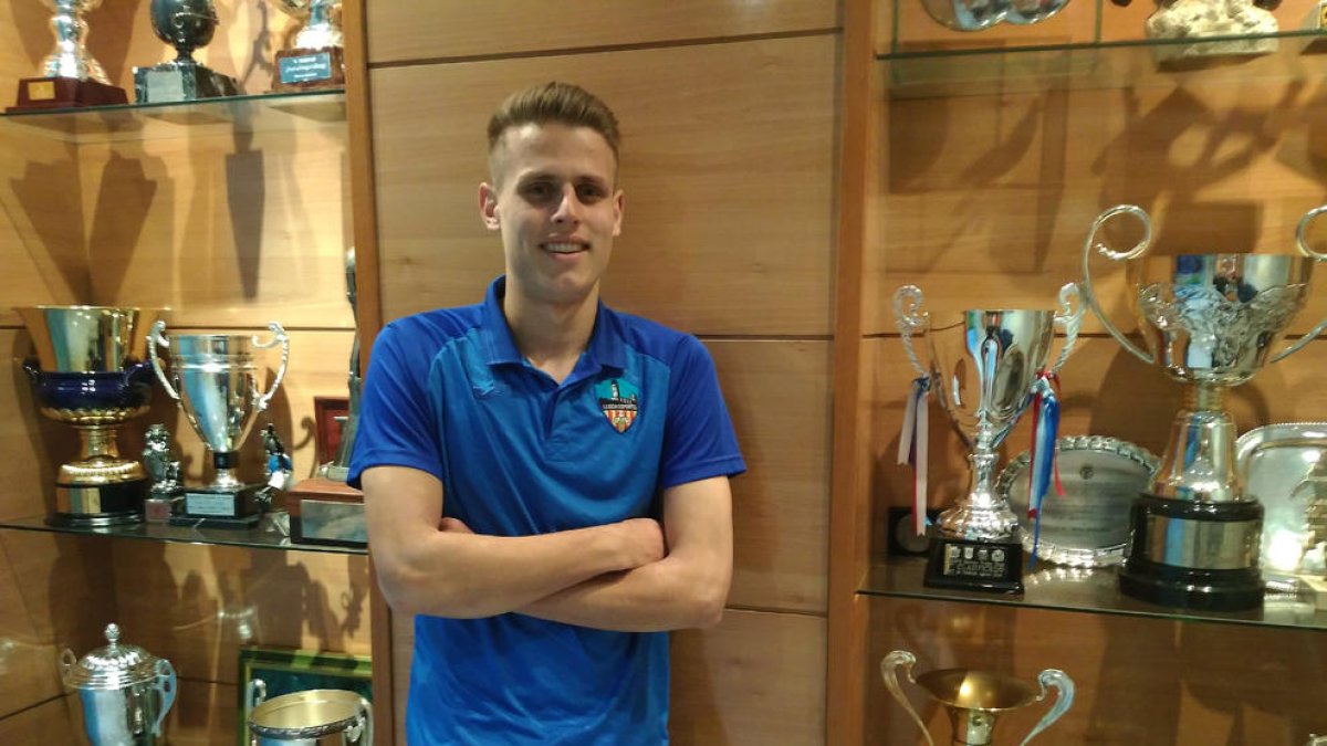 Bojan Radulovic, ahir a les instal·lacions del Lleida Esportiu.