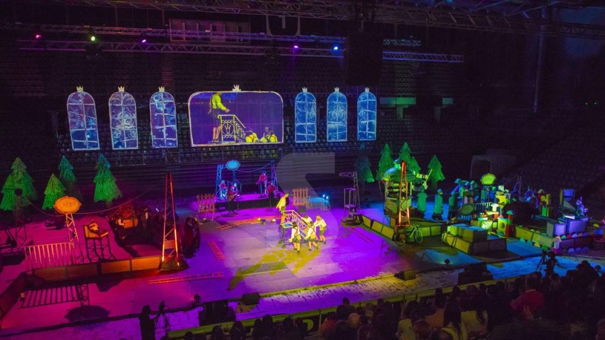 Espectáculo 'La Factoria dels Reixos'