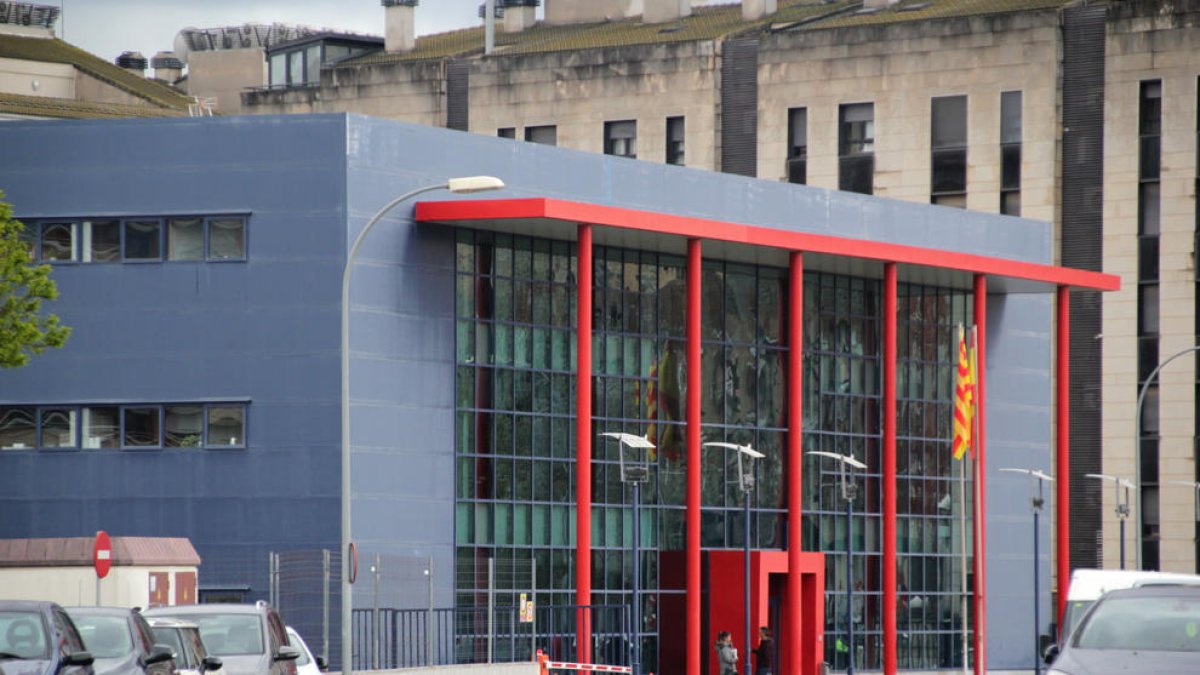 Els fets van tenir lloc a la comissaria de Mossos a Lleida.