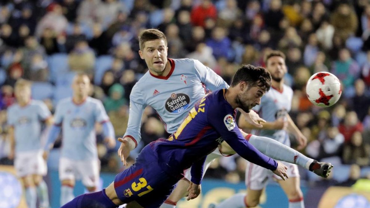 Els futbolistes del Celta celebren l’empat de Sisto.