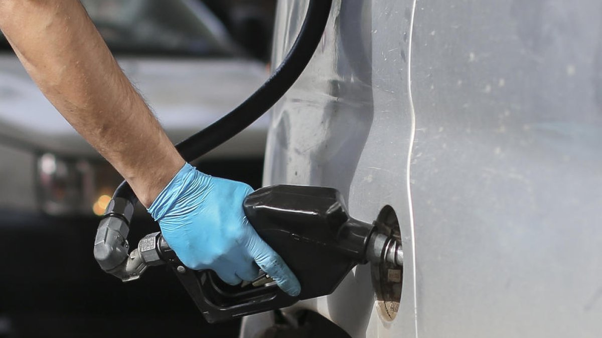 El precio de los combustibles, pero el del gasóleo en concreto, arrancan el año en máximos.