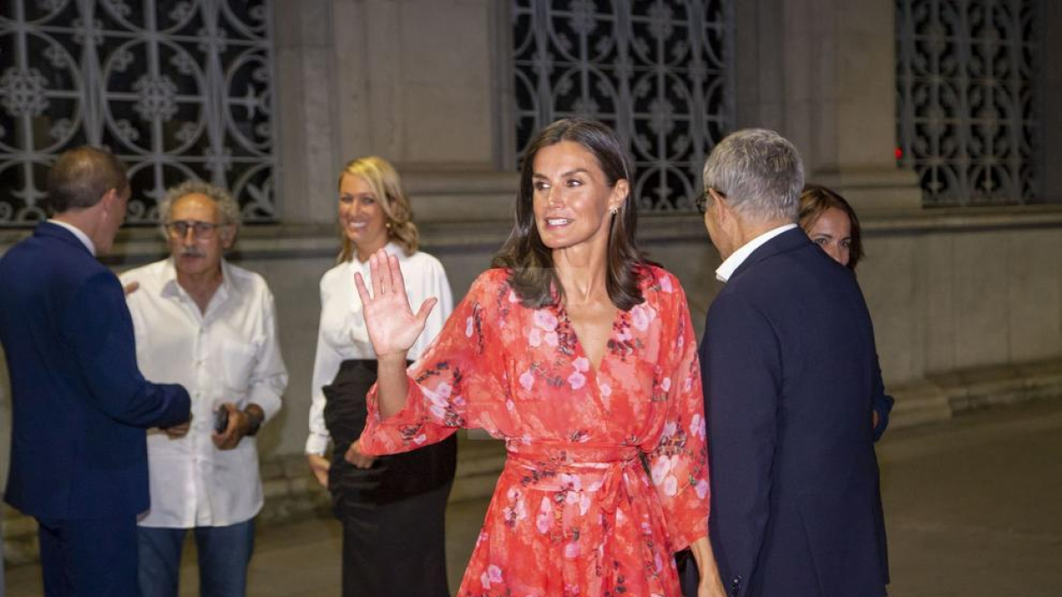 La reina Letícia presideix a Lleida un acte per donar visibilitat a l'AECC